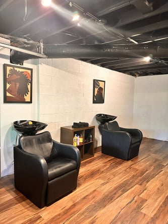 Private Salon Suite For Rent