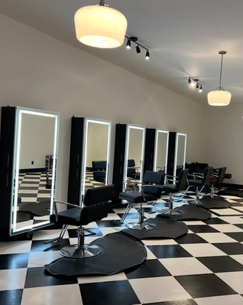 Oc Beauty studio chair rental available