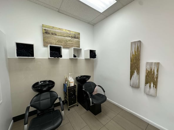 Styling station available for rent