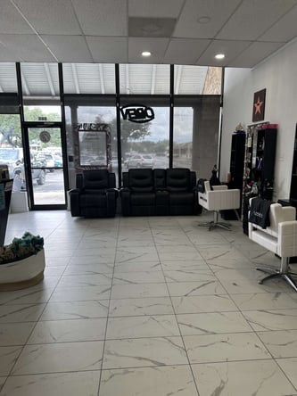 Barbers wanted!!