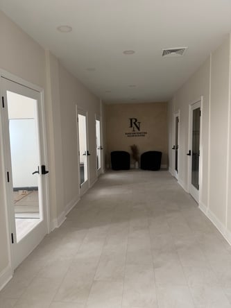 Luxury Salon Suites & Booth Rentals — Downtown Memphis
