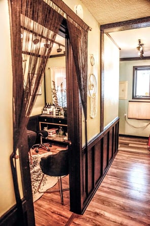 Beautiful Booth Space for Rent