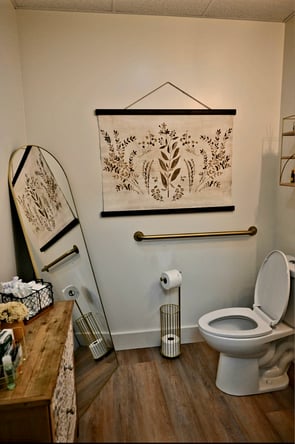 Salon Chair Rentals in Downtown Antioch, IL at Sage & Ash Salon