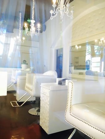 Hey beauties, Studio526 has 2 Full time/Part time Stations Available. Be your own BOSS!