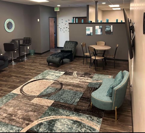 2 Rooms available to rent within our posh medical suite