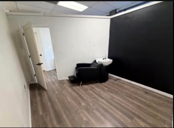 Private Salon Suites for Rent in Casselberry, FL – Move-In Specials!