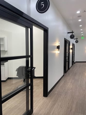 Sola Salon Studios in Clinton Township, MI – Salon Suite for Rent