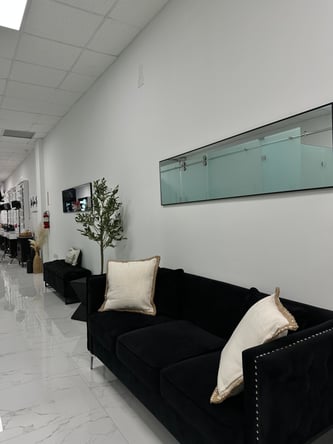 MIAMI LAKES PRIVATE SALON SUITE