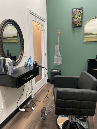 BE YOUR OWN BOSS! BRAND NEW LUXE SALON SUITES