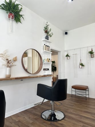 🌿 Chair for Rent – Davines Salon, Downtown Redlands