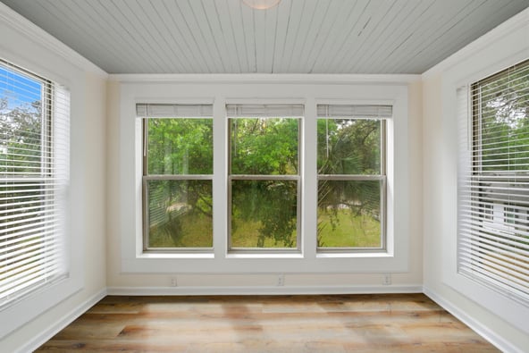 Beautiful Spa Suites for Rent in Pensacola FL