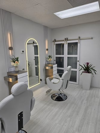 Premium Salon Booth for rent – Orange County