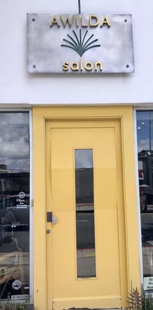 Spacious Salon Space for Lease in Beverly Hills – Ideal for Established Stylists or Barbers!