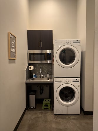 Luxury Salon Suite for Rent