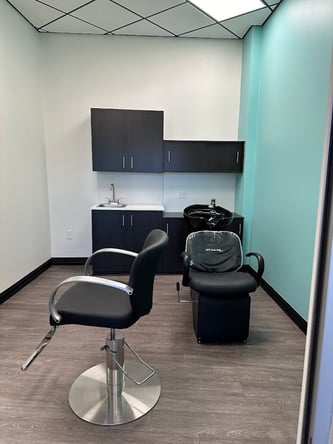 MY SALON Suite in th St Greenfield, WI – Salon Suite for Rent