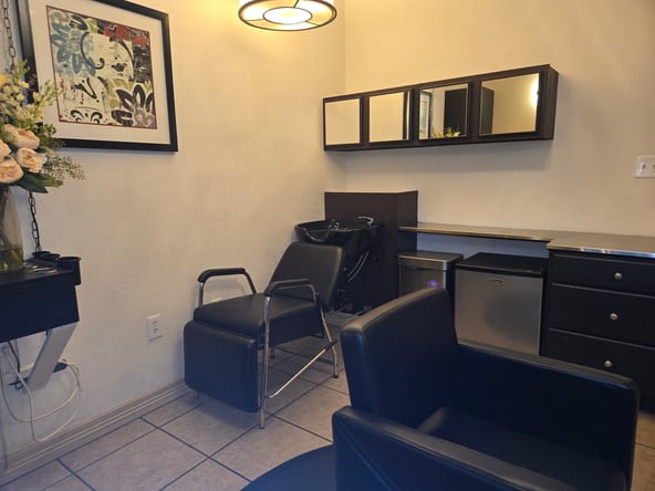 Round Rock salon private room