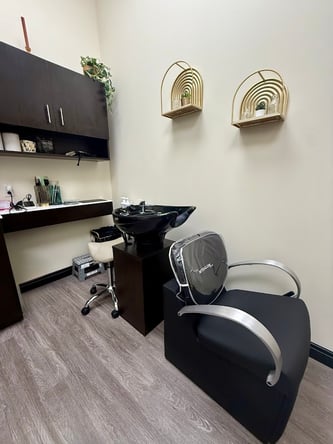 MY SALON Suite in Ridge Pike Conshohocken, PA – Salon Suite for Rent