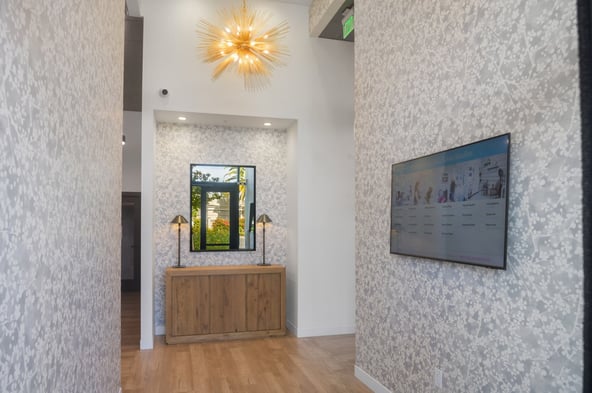 Sola Salons – Benton, Santa Clara