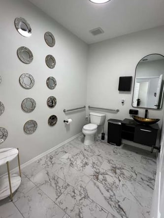 Luxury Salon Suite Rental