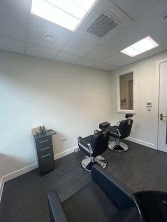 Premium Salon Suite for Rent – Phenix Salon Suites, Derby City Centre