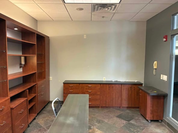 NAIL SALON SUITE (can be converted to hair salon suite at the owner’s expense)
