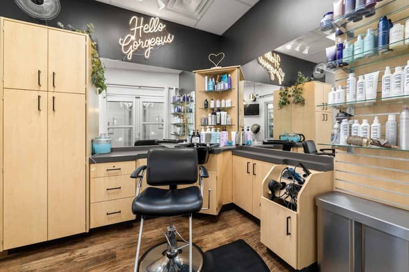 Sola Salon Studios in Tualatin, OR – Salon Suite for Rent