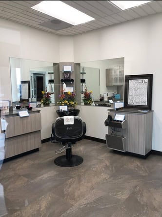 Sola Salon Studios in Sioux City, IA – Salon Suite for Rent