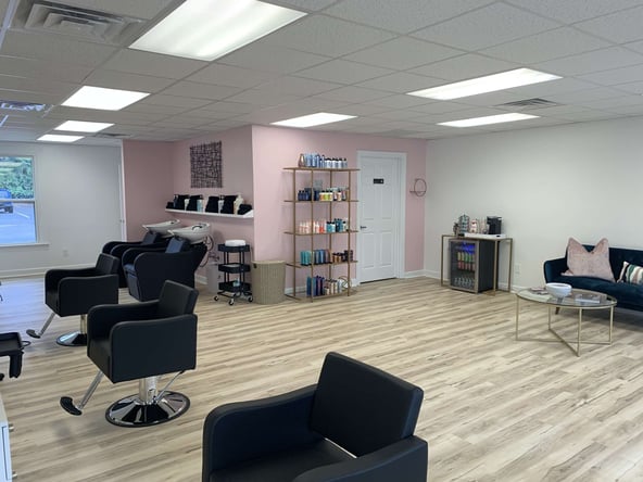 Salon suite feel, without all the hassle!