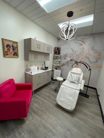 Sola Salon Studios in Shreveport, LA – Salon Suite for Rent