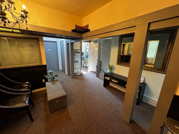 Private Studios & Professional Suites Esther Short Park