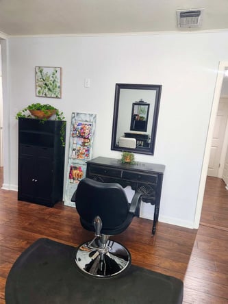 Styling Stations Available at The Blue Rose Beautique in Boerne, Texas