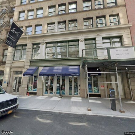 Sola Salon Studios in New York, NY – Salon Suite for Rent