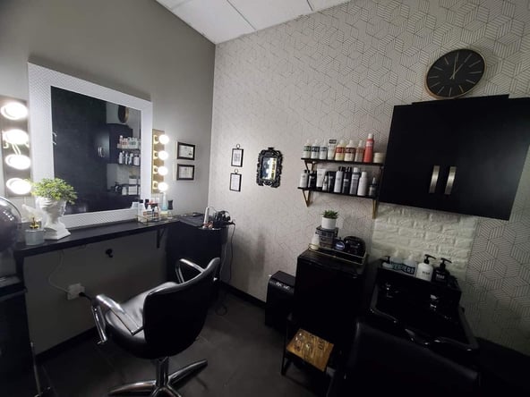 Salon Lofts in Cedar Park, TX – Salon Suite for Rent