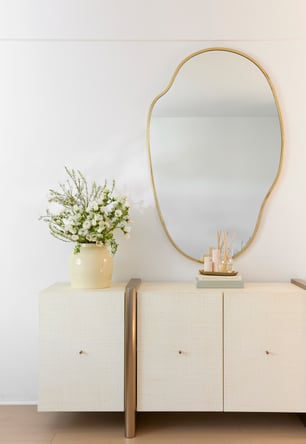 Lash & Esthetic Luxury Private Suite in West LA | Sun–Thu Monthly Rental