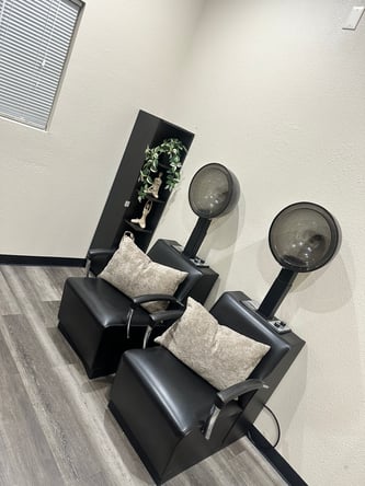Salon Booths & Suites for Rent – Melted Beauty Lounge, Las Vegas