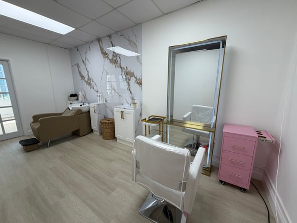 Beverly Hills Luxury Salon Chair Rental for Established Stylists (Part-Time)