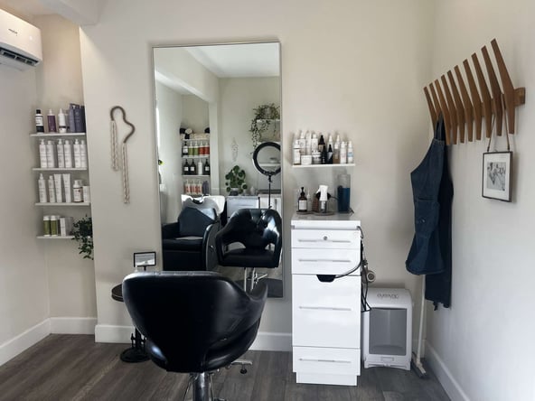 Bright Modern Clean-Air Salon Suite