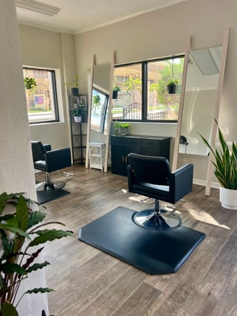 Downtown Fort Pierce: Private Suites & Booth Rentals for Beauty Pros