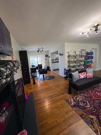 Booth Rental Opportunity in Valparaiso, IN — Hår Salon & Boutique