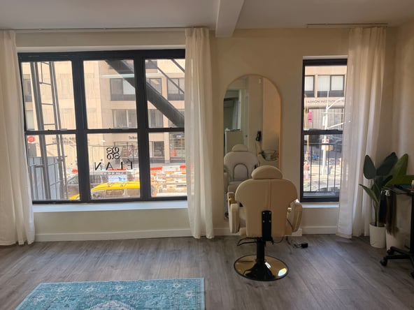 Salon Chair Rental in Manhattan
