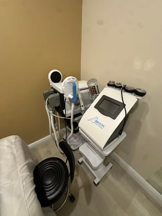 Salon Chairs, Nail Stations & Private Spa Rooms – Miami Beach