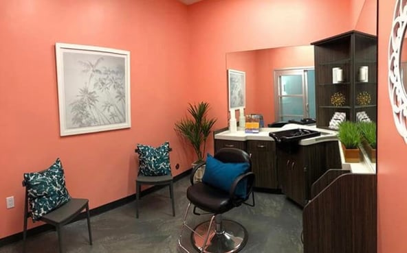 Sola Salon Studios in San Antonio, TX – Salon Suite for Rent