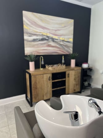 Booth Rent in West Mobile, Alabama