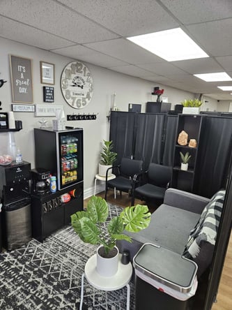 Salon Station For Rent