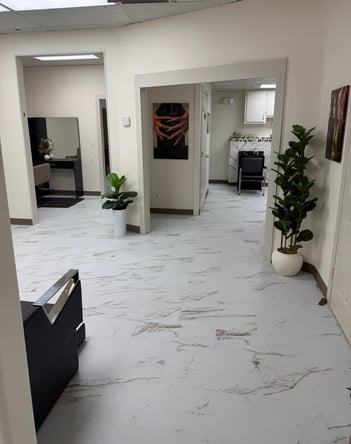 Private hair salon suites for rent