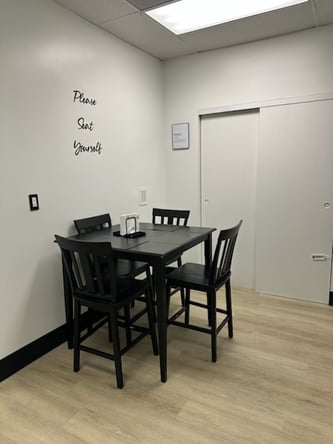 Available suite for rent Hairdresser, Massage or Nail Busy Medical Spa – Highlands Ranch/Littleton