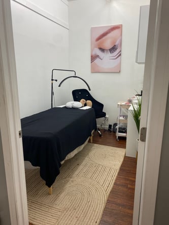 Furnished Esthetician Room for Rent – Prime Santa Monica/Westside Beauty Studio