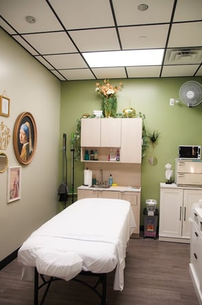 MY SALON Suite in Frandor Ave Lansing, MI – Salon Suite for Rent