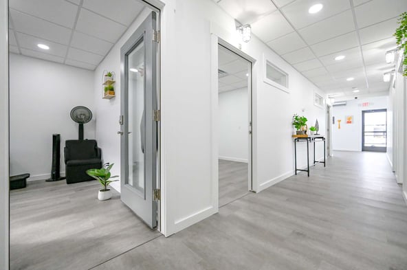 Step Into Style- Leasing Furnished Suites!