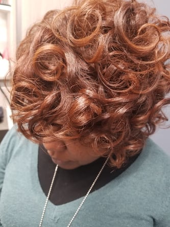 Sola Salon Studios in Pikesville, MD – Salon Suite for Rent